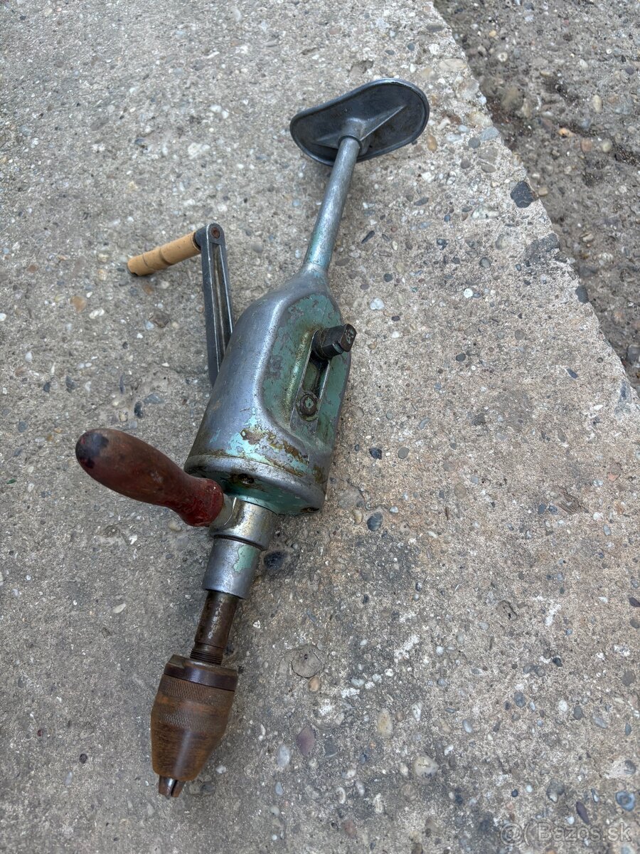 Stará retro rucna vŕtačka - 6