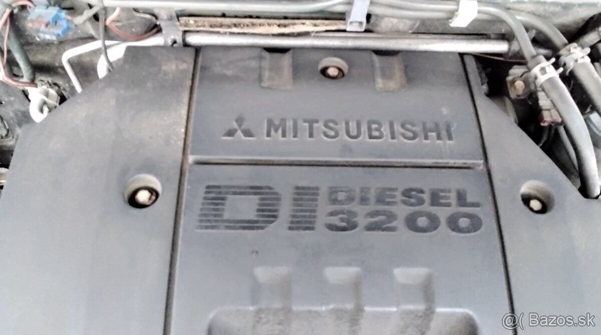 Mitsubishi Pajero 3.2 DI-D 2004 predám MOTOR 4M41, TRYSKY - 6