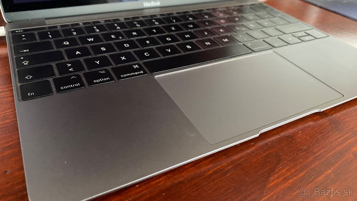 Apple MacBook 12” 2017 Space Gray - 6
