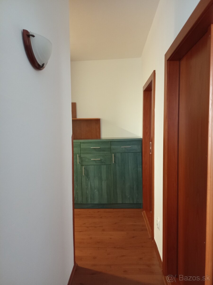 Prenájom 3-izbového bytu - 6