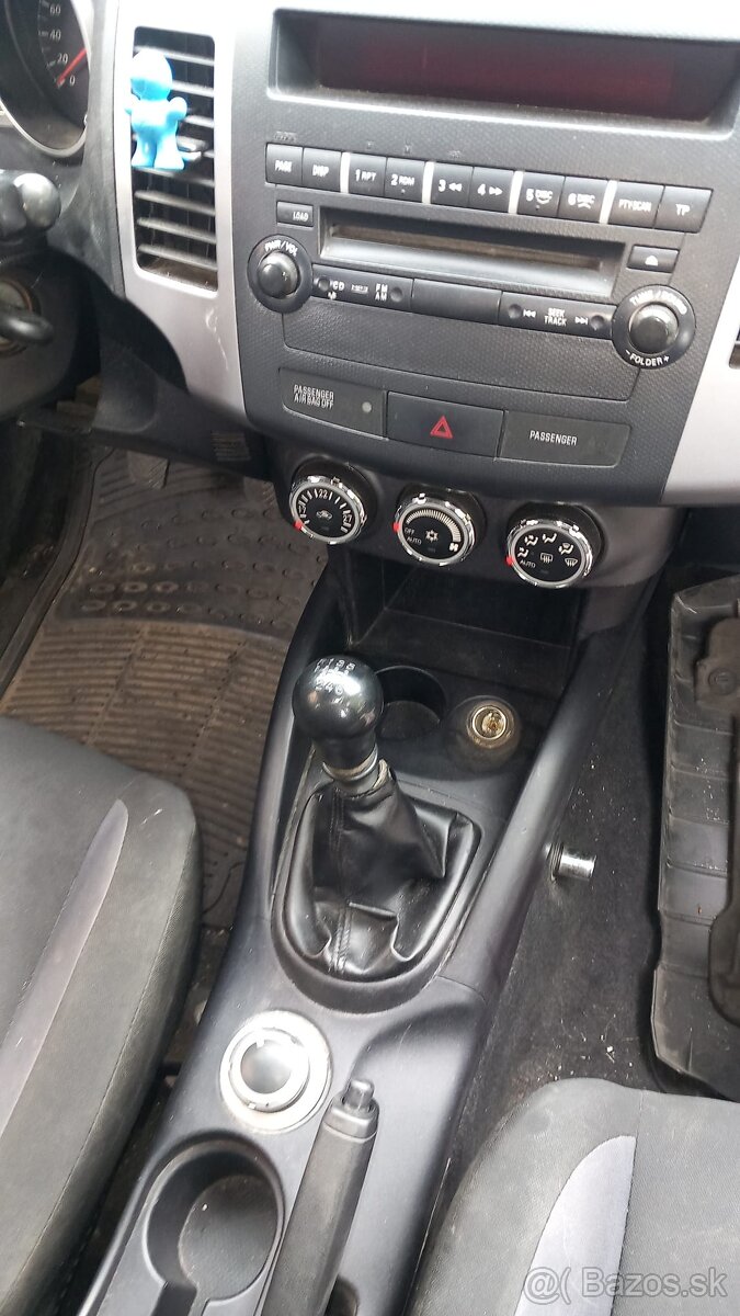 Mitsubishi Out II 2,2TD 130kW r.v.2011 - 6