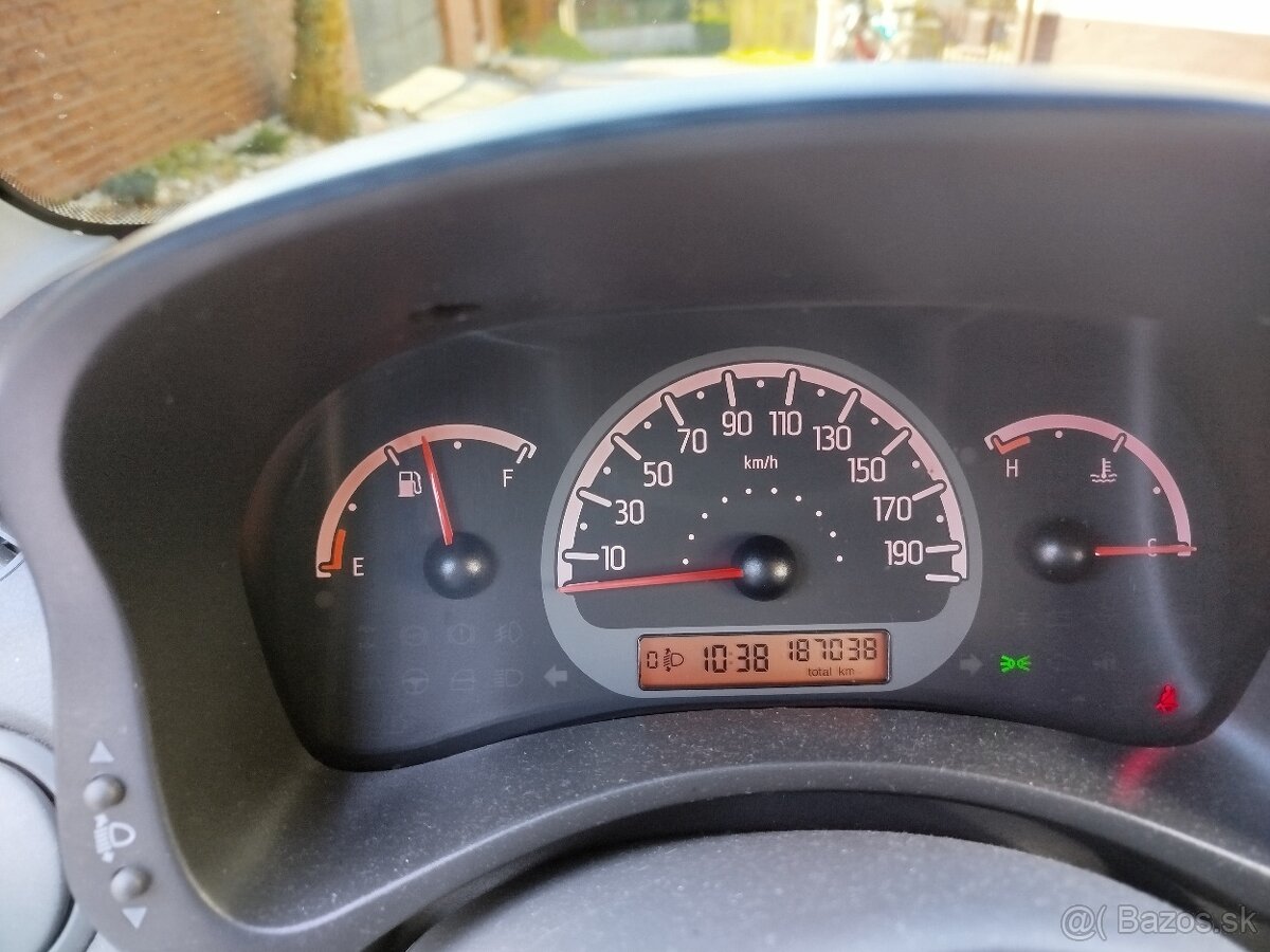 Fiat Panda 1,1 benzín - 6