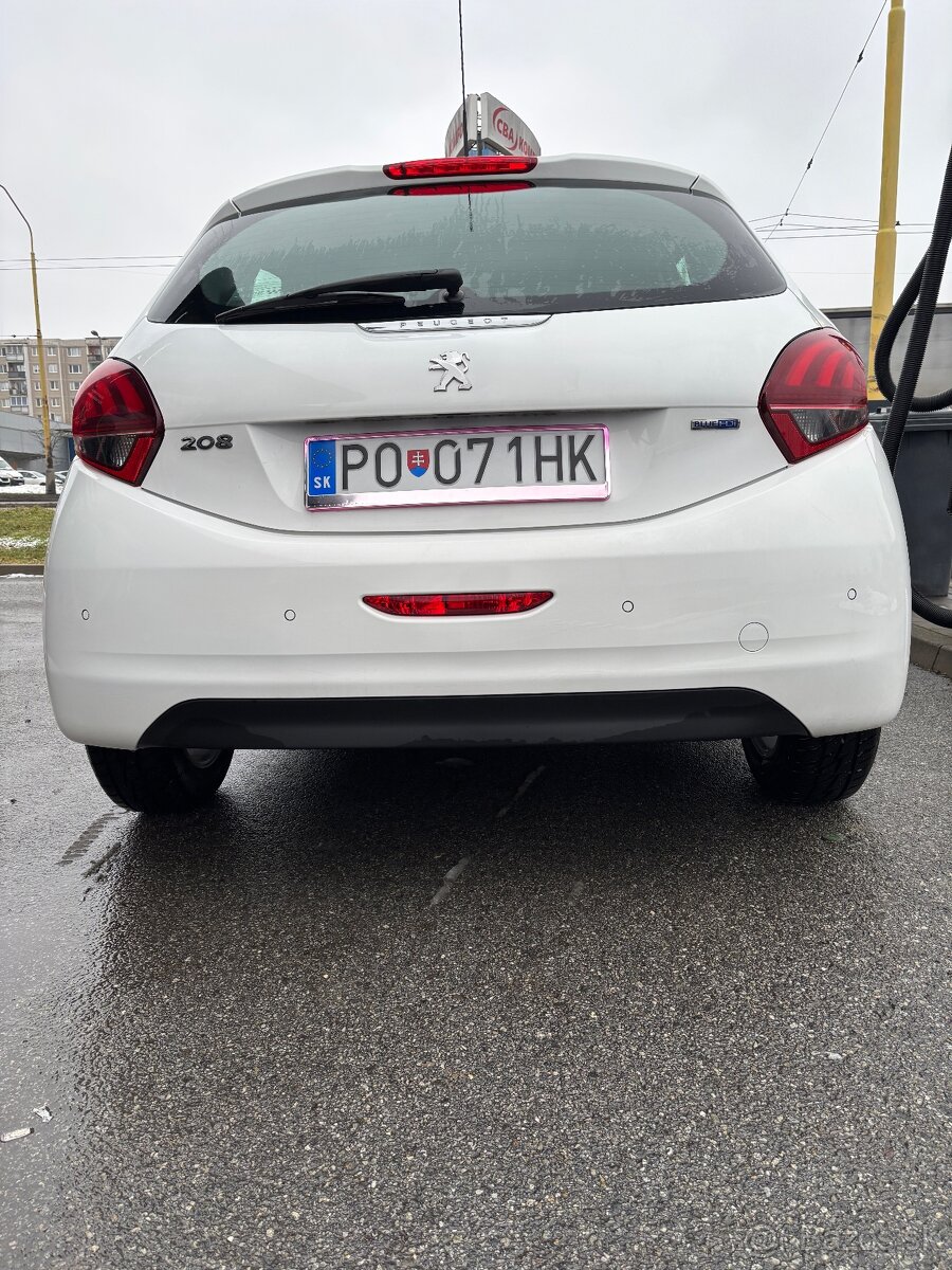 Peugeot 208 1.6 BlueHDi - 6
