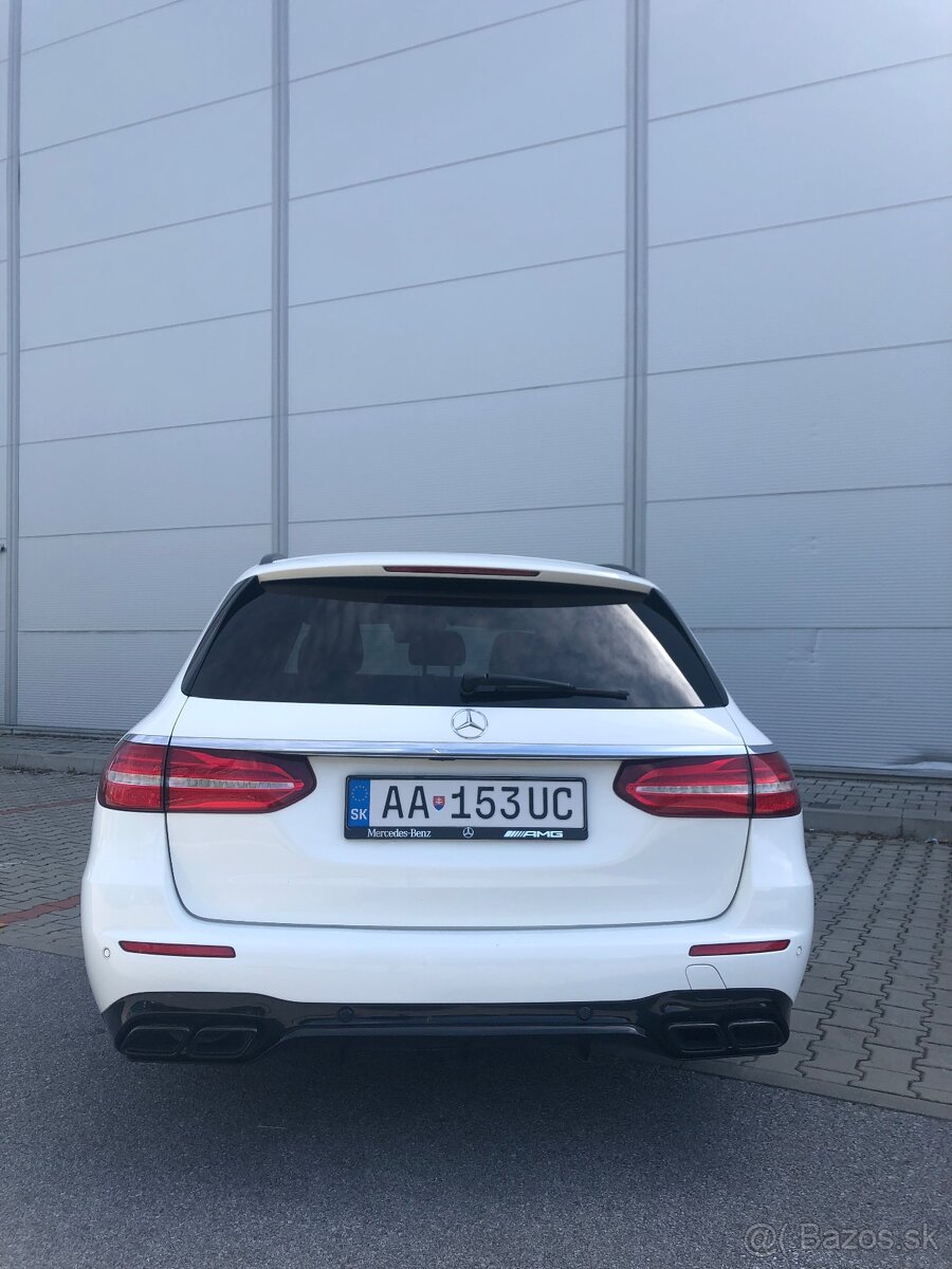 Mercedes Benz E class 220d AMG Line 4MATIC - 6