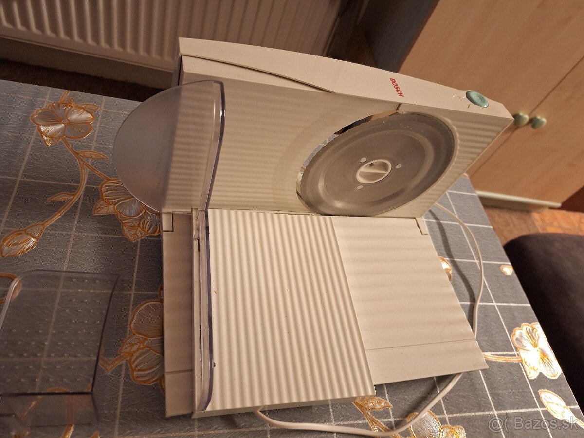 Elektricky krájač chleba 1 - 6