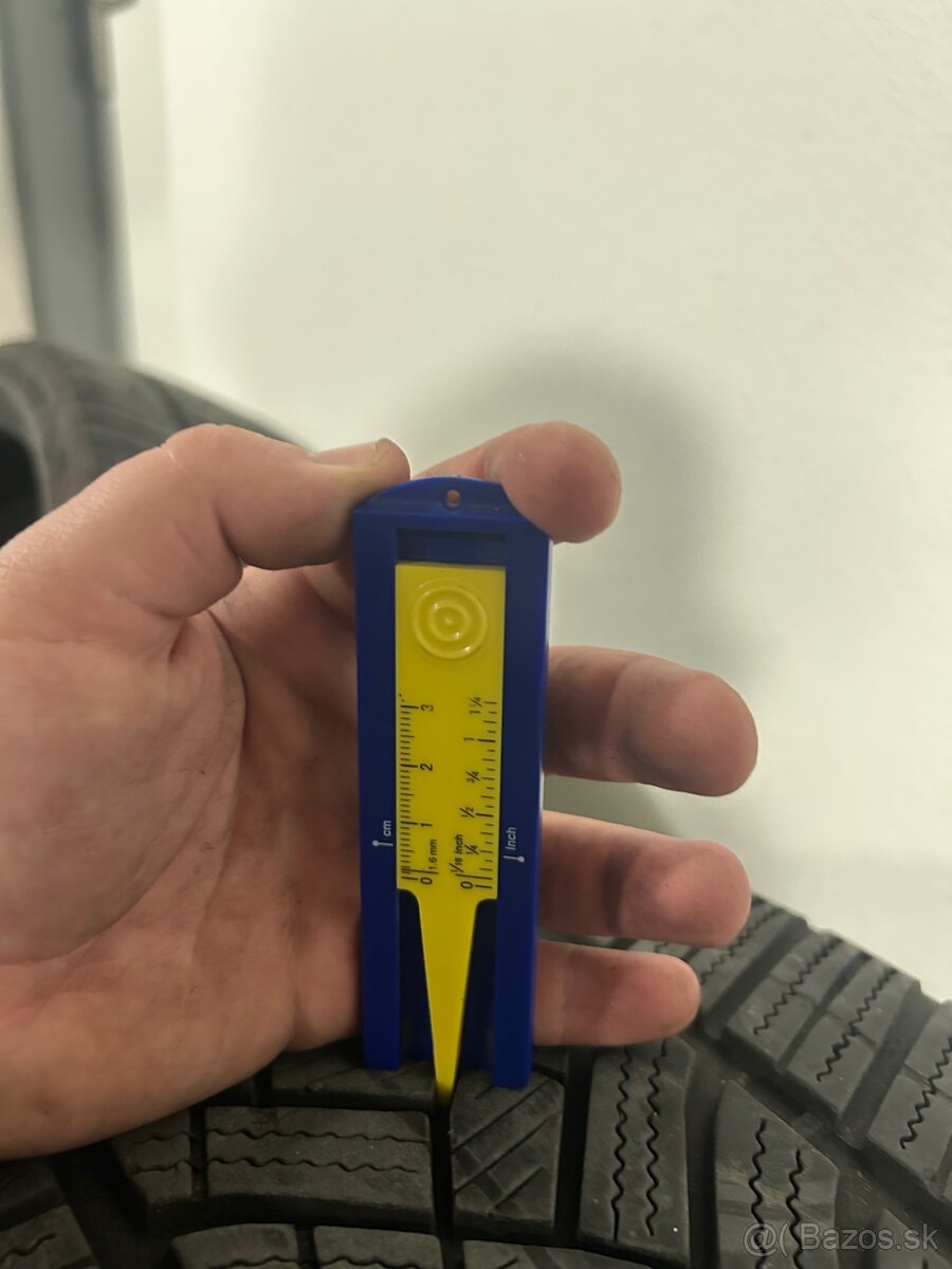 GoodYear UltraGrip + 245/30 R20 95W - 6