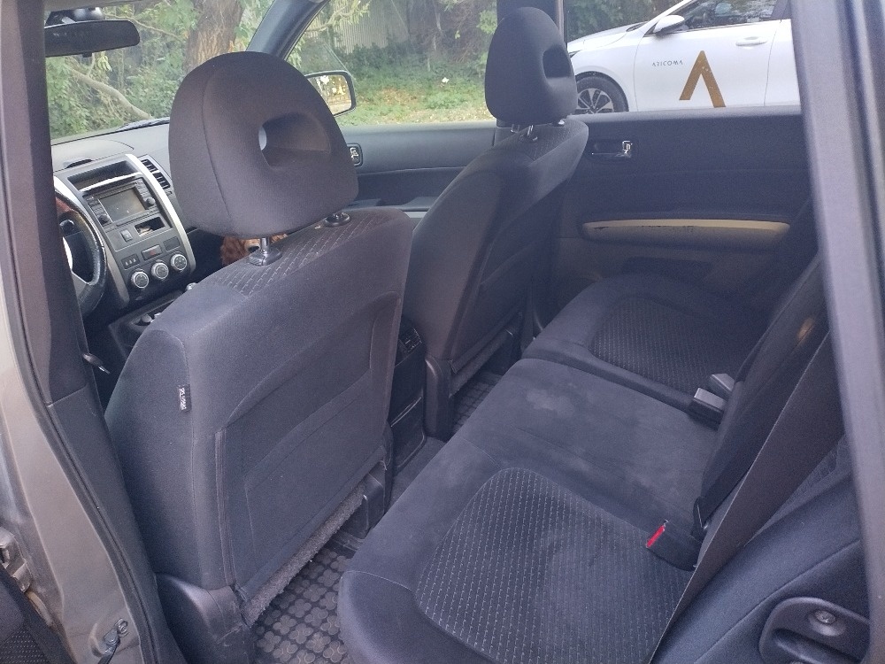 Nissan X Trail 2,0 dci - 6