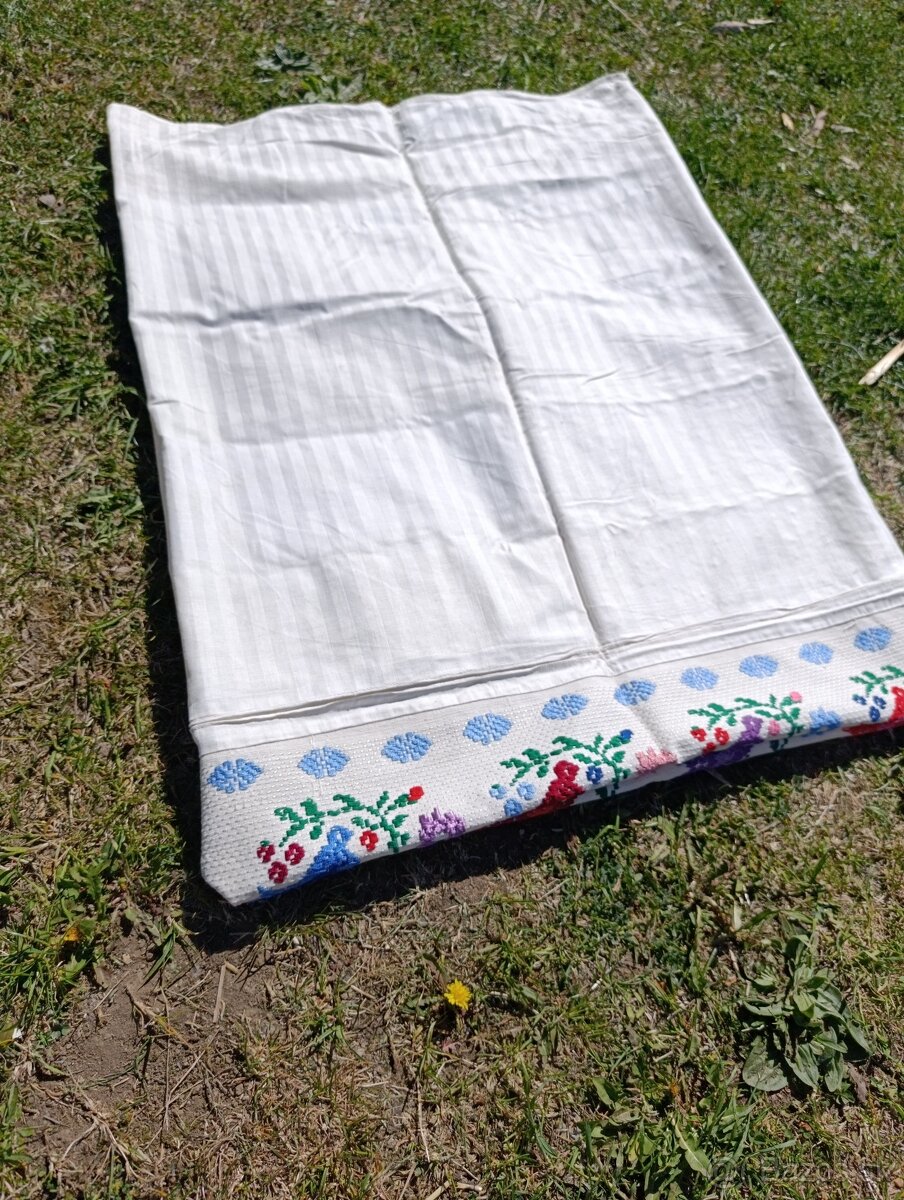 Obliečky na periny - tkané, vyšívané - 6