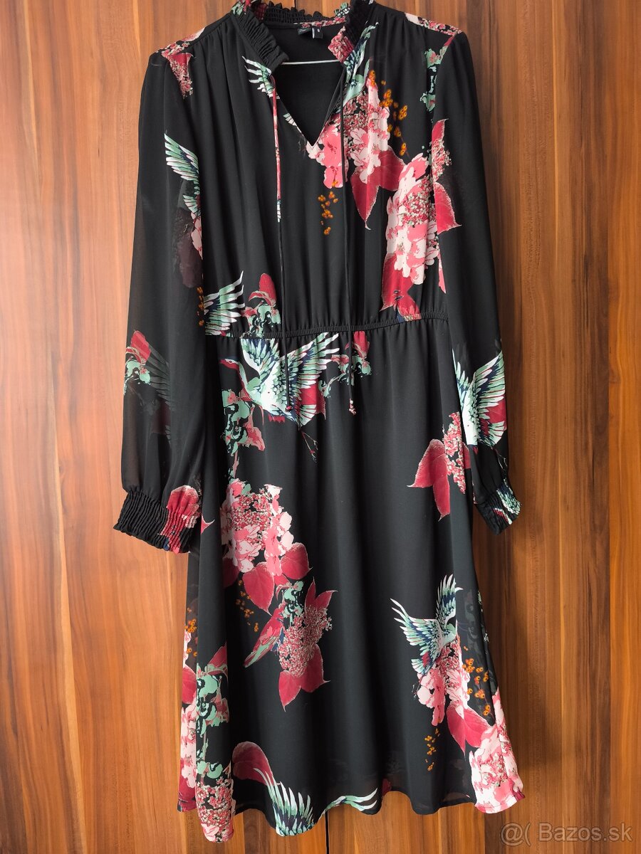 Čierne vzorovaná šaty - 6