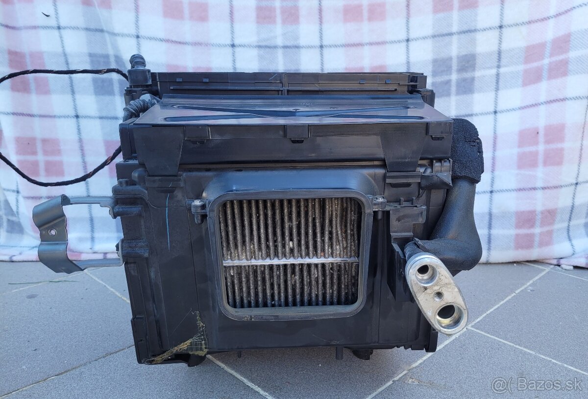 Kompletný blok kúrenia AUDI A6 - 6