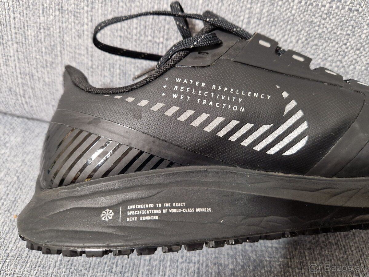 Tenisky Nike č.42,5 - 6