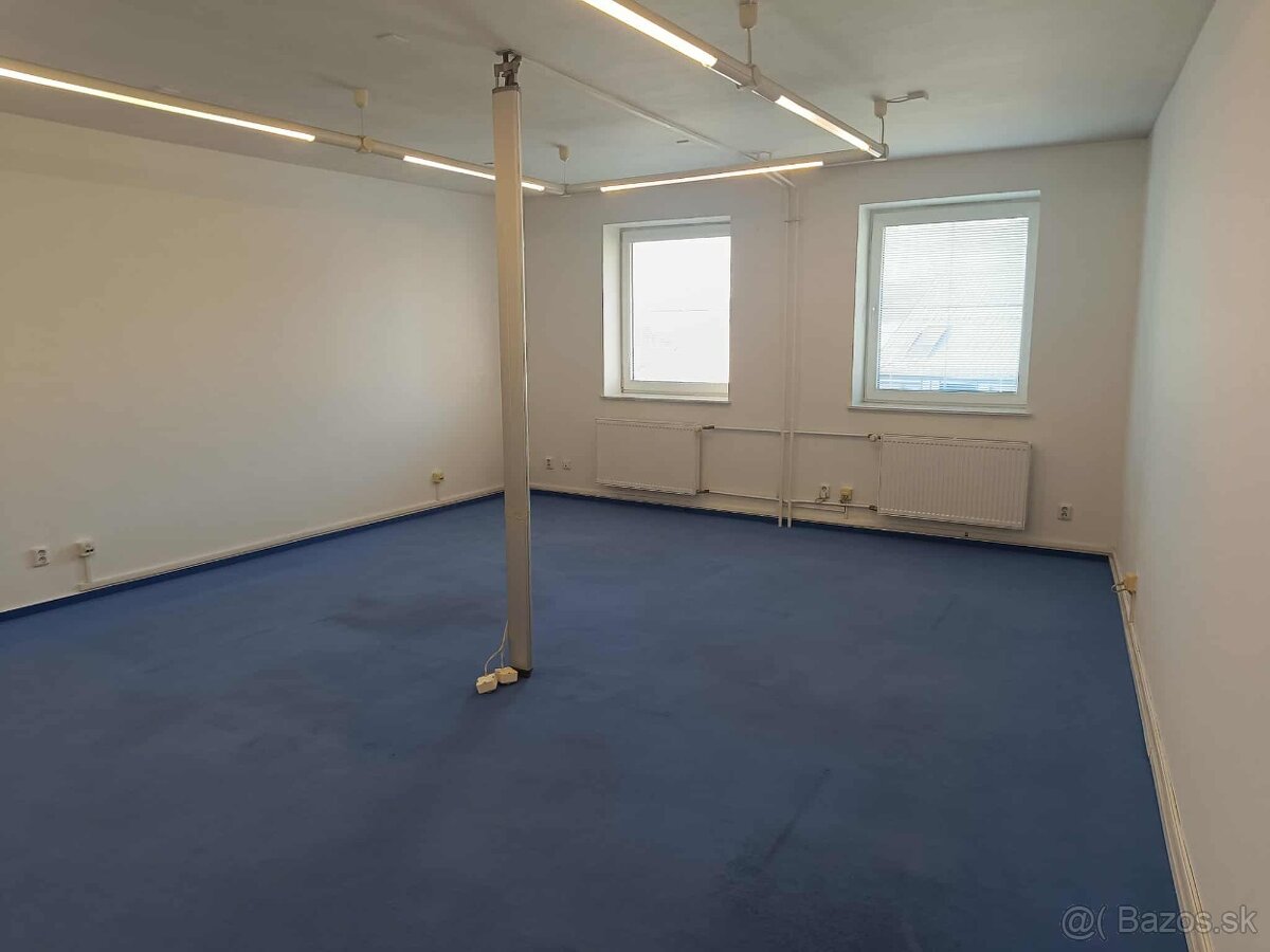 Na prenájom dve kancelárie centrum Banská Bystrica - 6