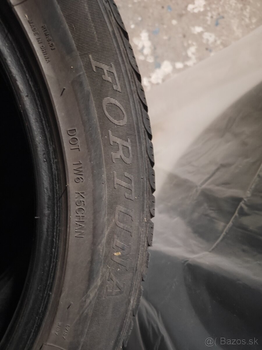 Predám 245/45r19 - 6