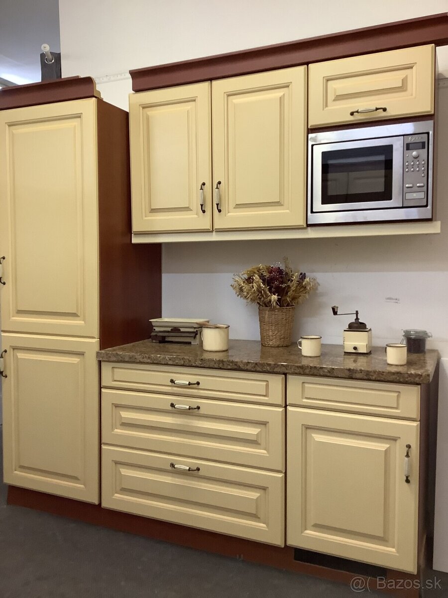 Kuchyňa v krémovej farbe LINA - 6