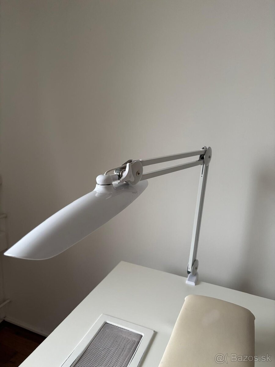 Manikérsky stol,lampa,odsavacka - 6