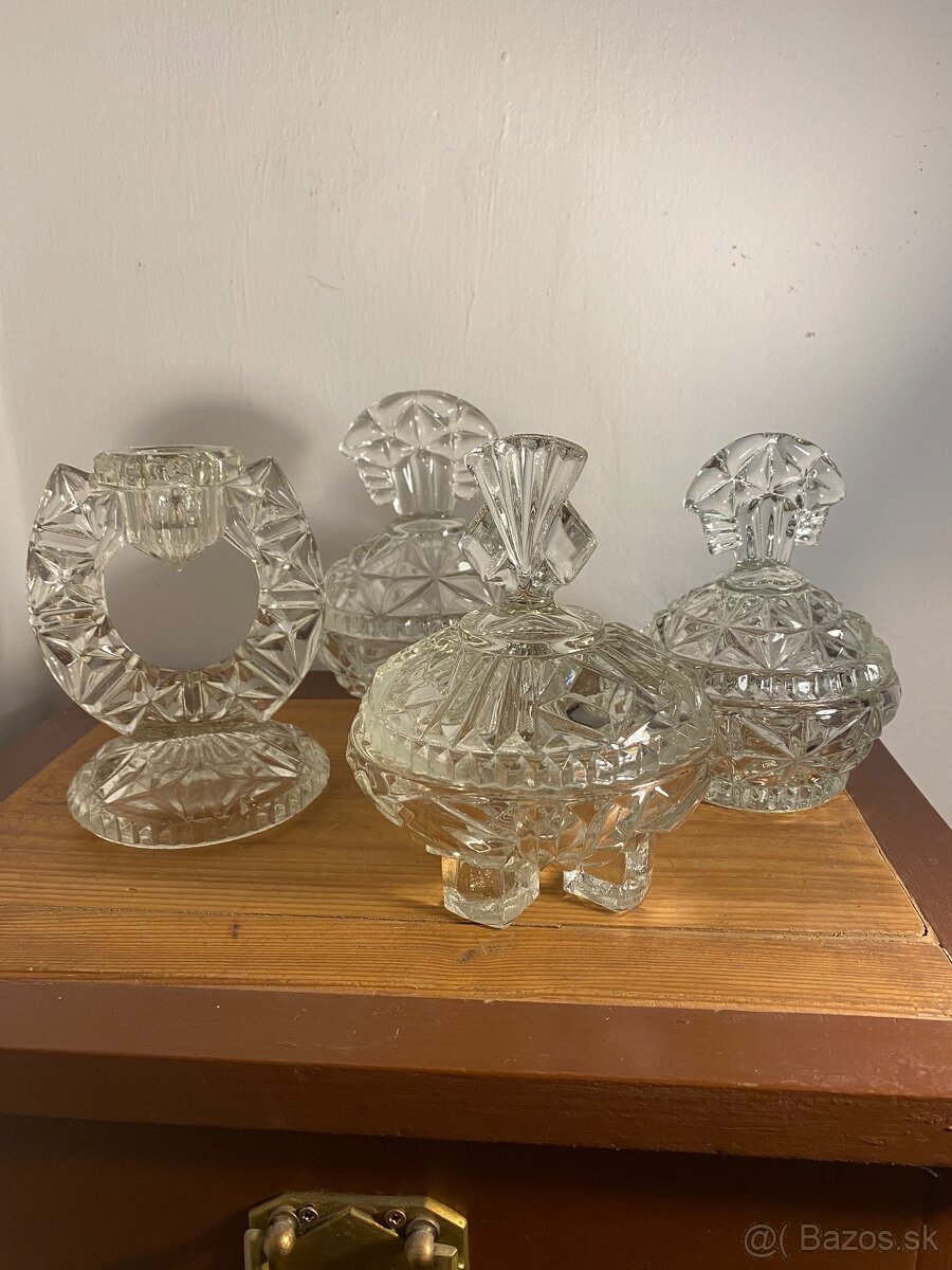 Sklenene dozy a svietniky - 6