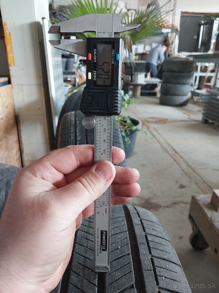 Pneumatiky Goodyear 235/ 55 r19 - 6