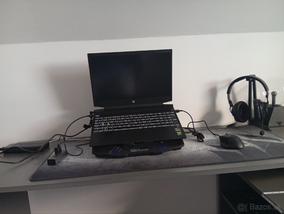 HP PAVILION GAMING 15 aj s plným príslušenstvom - 6