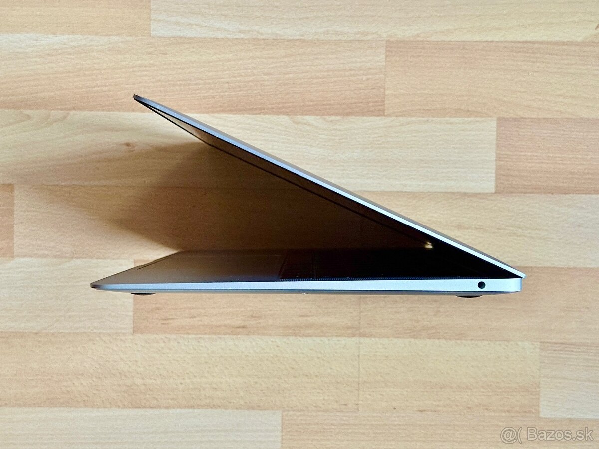 MacBook Air 13", NOVÁ BATÉRIA, TOP STAV - 6