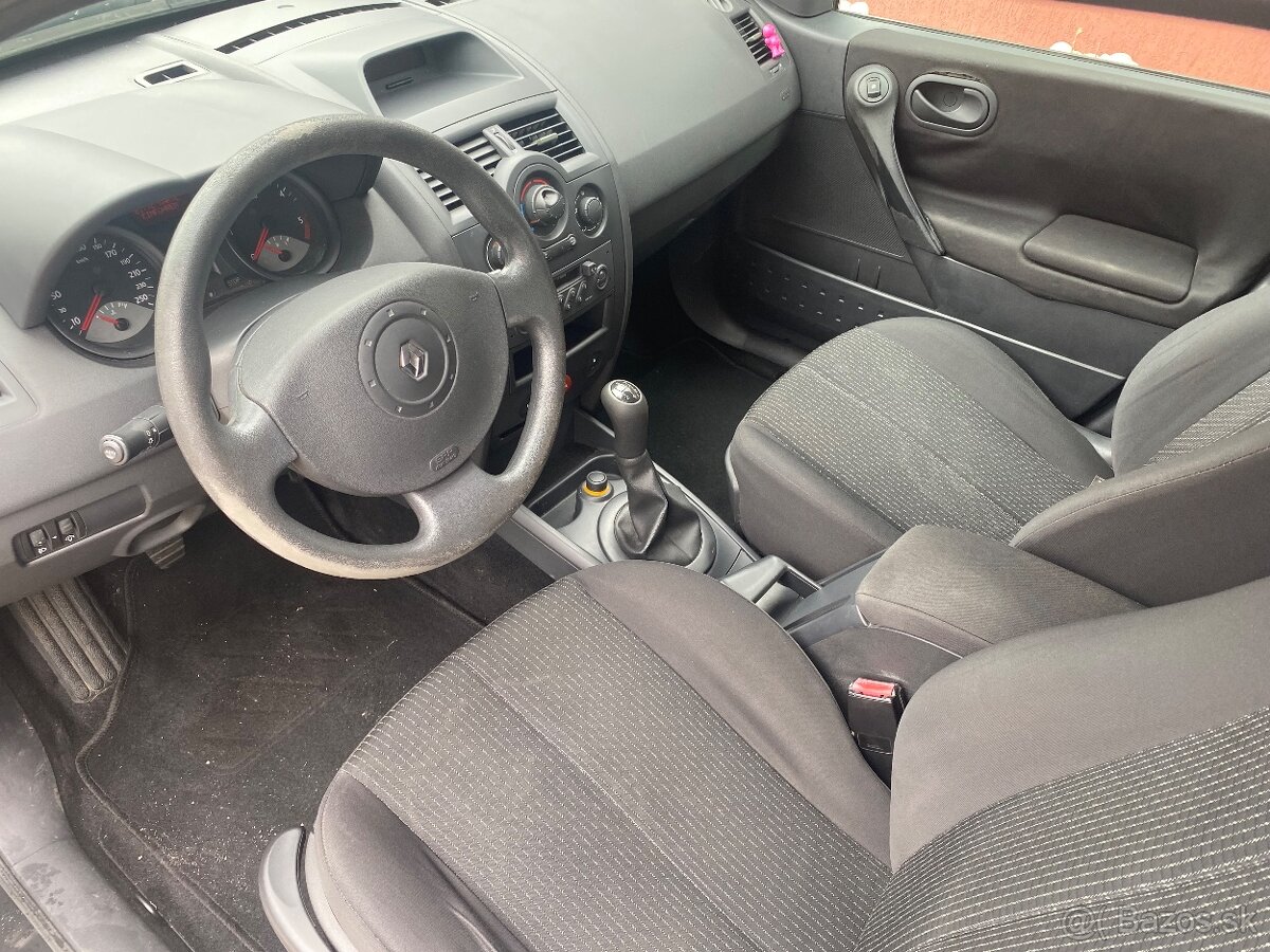 Renault Megane 1.5 dCi Dynamique Confort - 6