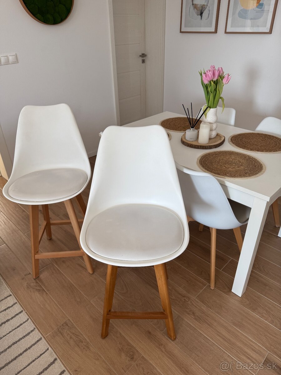 Predam jedálenský stôl so stoličkami - 6