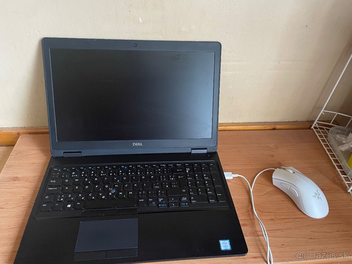 Dell Precision 3530 - 6