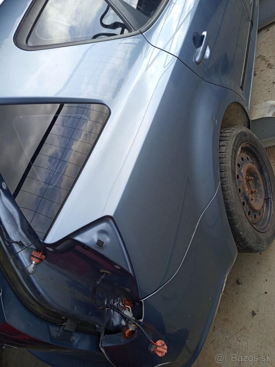 Rozpredám na náhradné diely Kia Ceed - 6