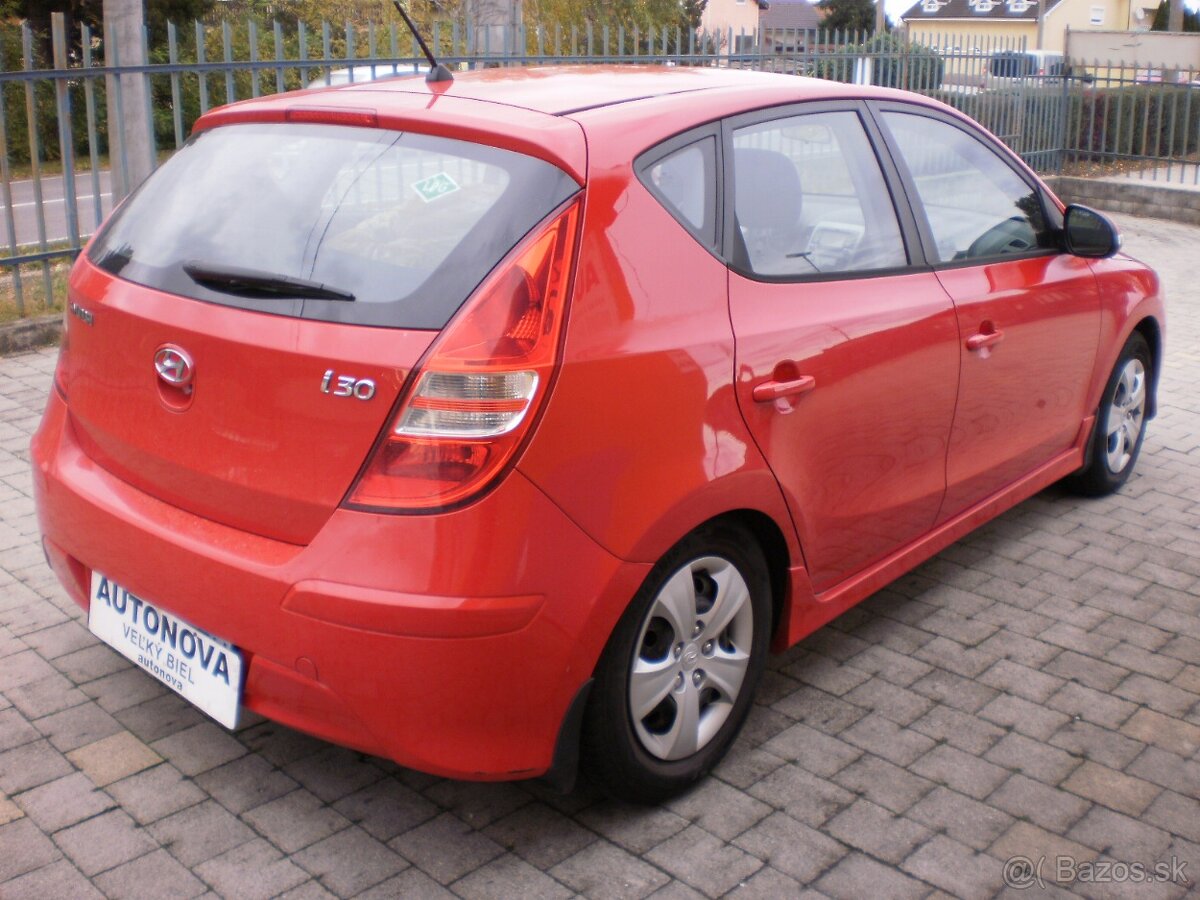 Hyundai i30 1,4i 80kW M5 r.2011 LPG - 6