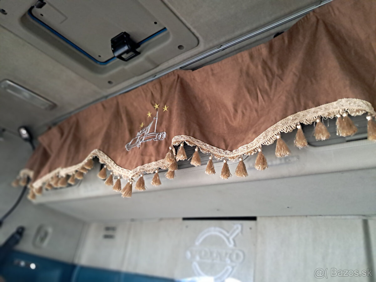 Volvo FMX 6x6, Lesovoz - 6