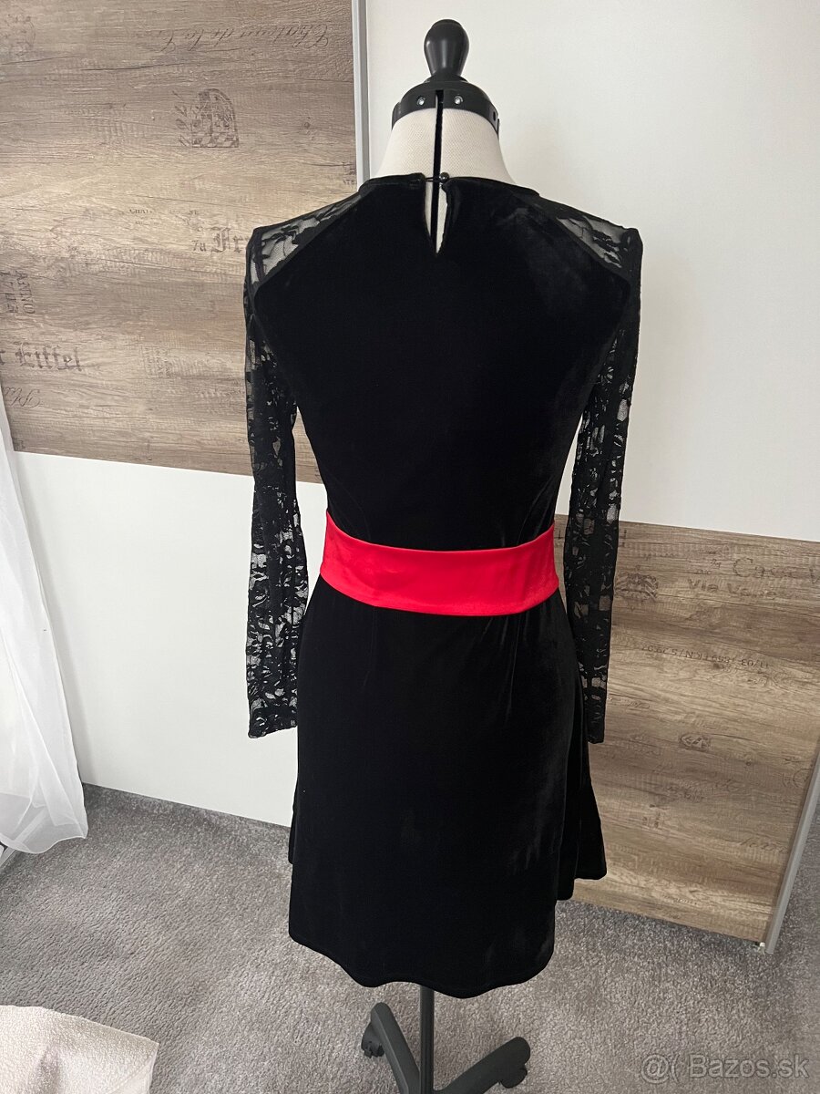 Čierne šaty veľkosť M a topánky - 6
