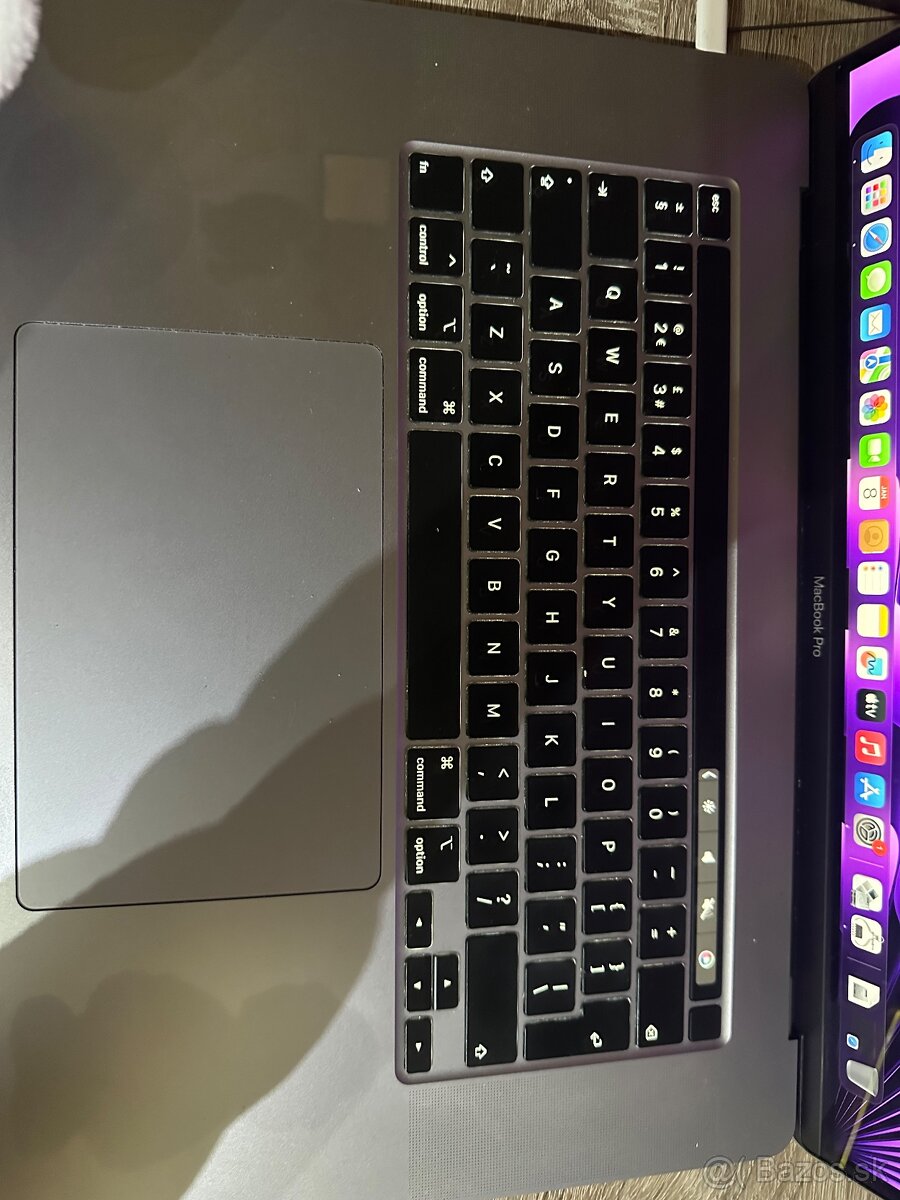 MacBook pro 2019 16inch - 6