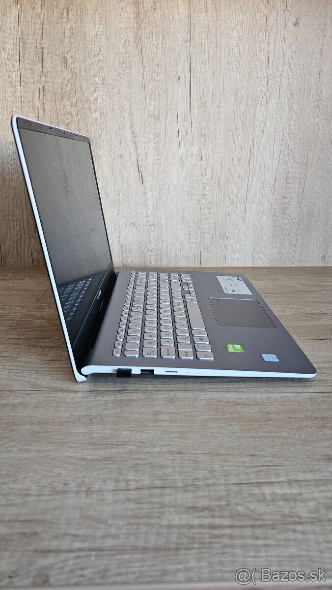 Asus Vivobook - 6