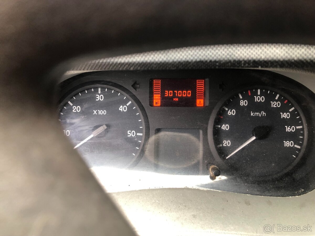 Predám dodávku Renault Master - 6