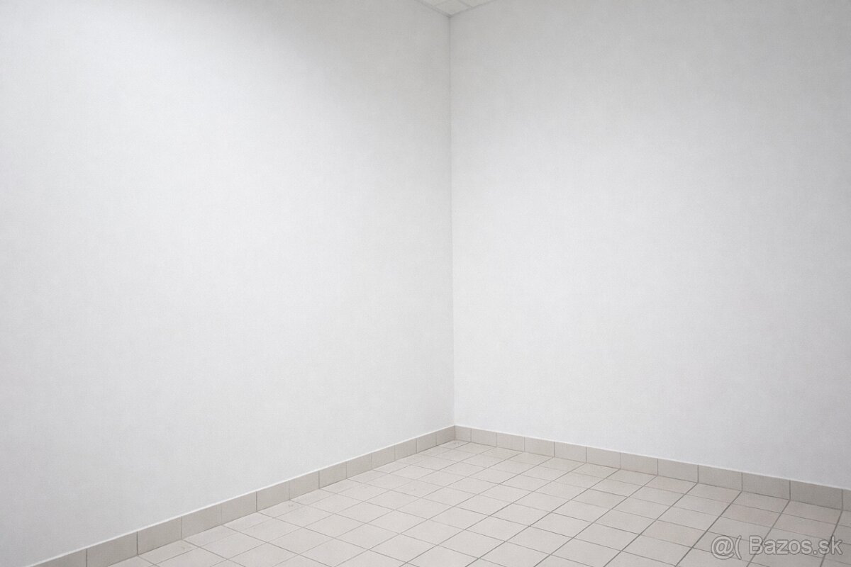 Prenajmem obchodné priestory – 70 m², centrum Púchova - 6