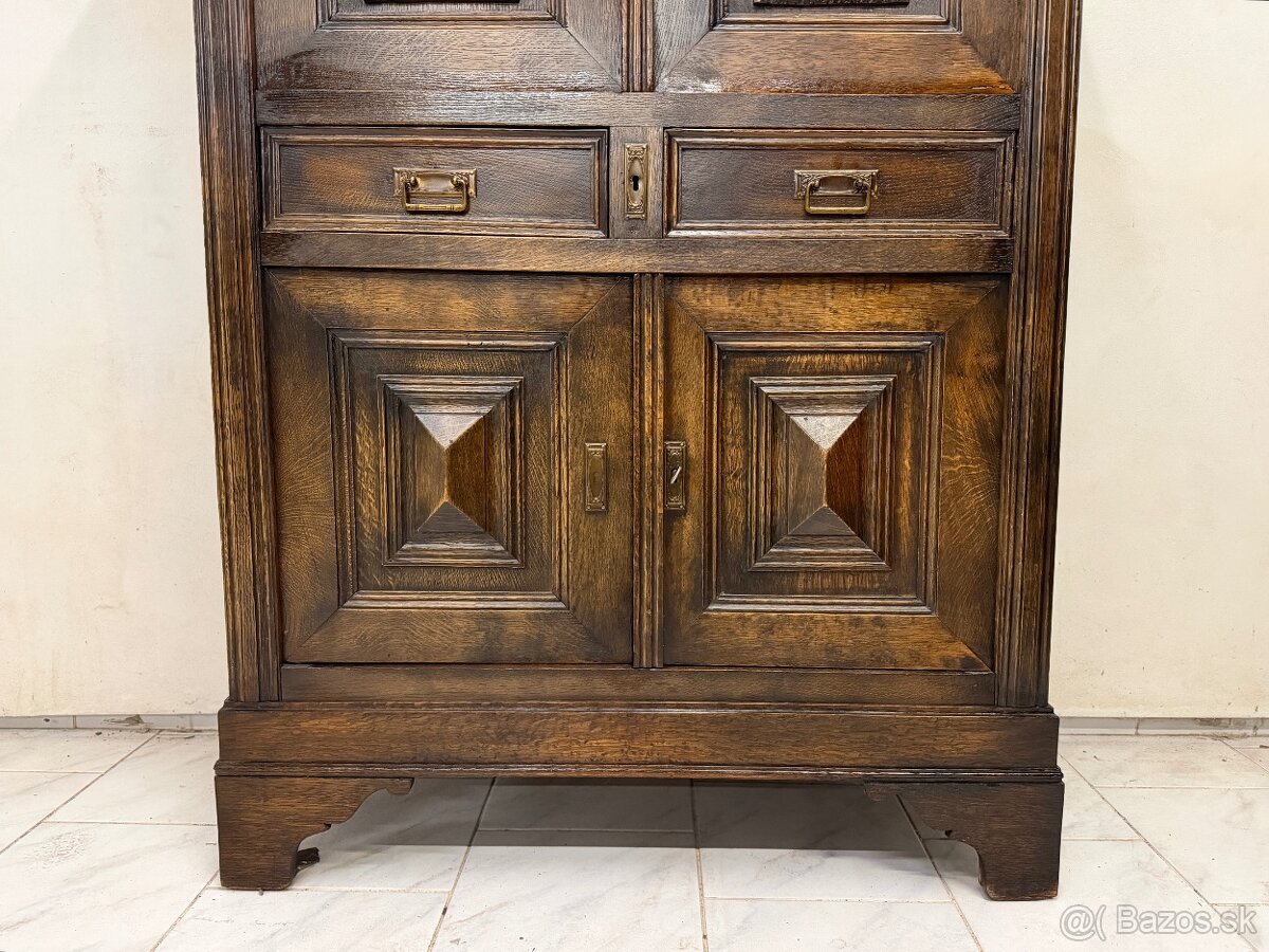 Starožitná skříň Mechelen - 6