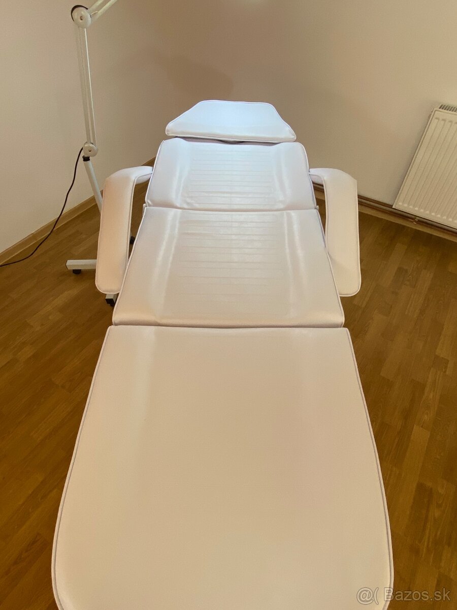 Kozmetická sada – lehátko, lampa s lupou a stolička - 6