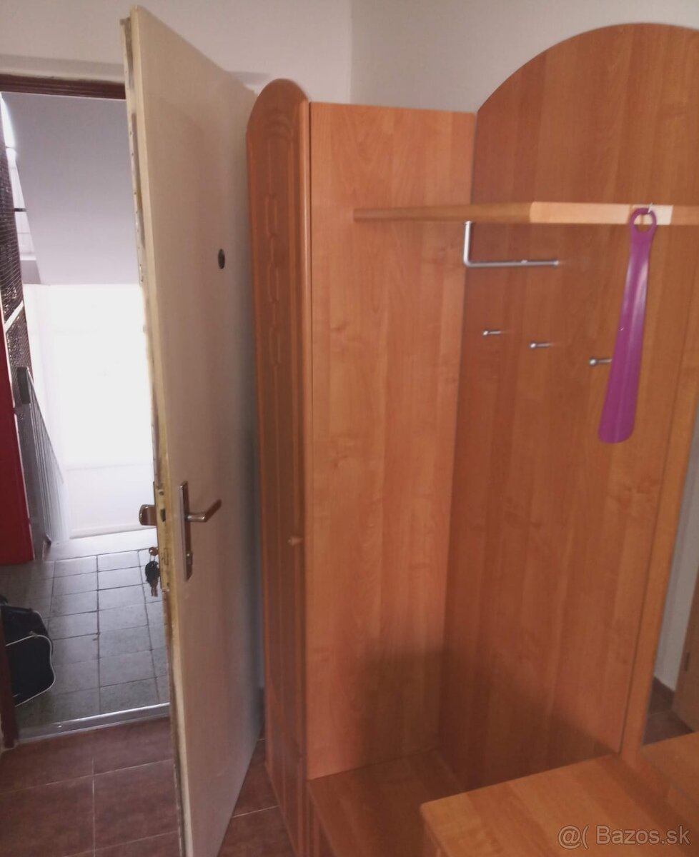 NA PREDAJ 1I BYT SOBLAHOVSKA TRENČÍN - 6