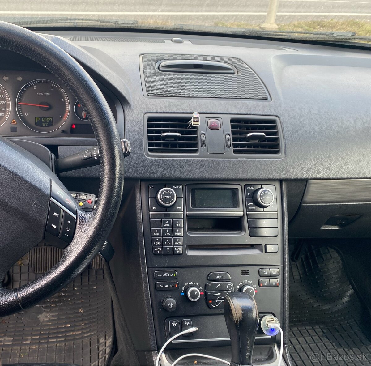 Volvo XC90 2.4 D5 Momentum - 6