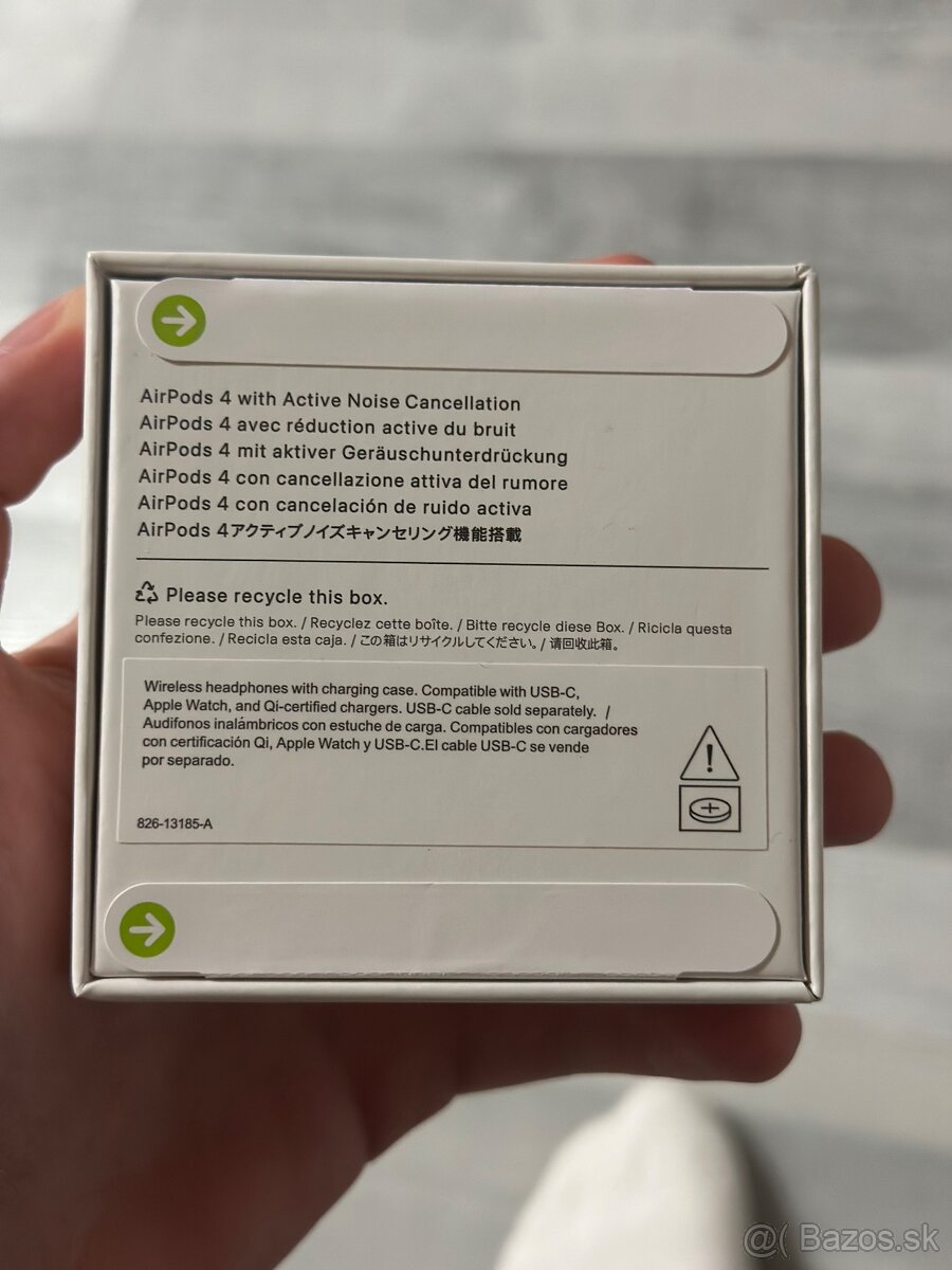 Apple AirPods 4 ANC - 6