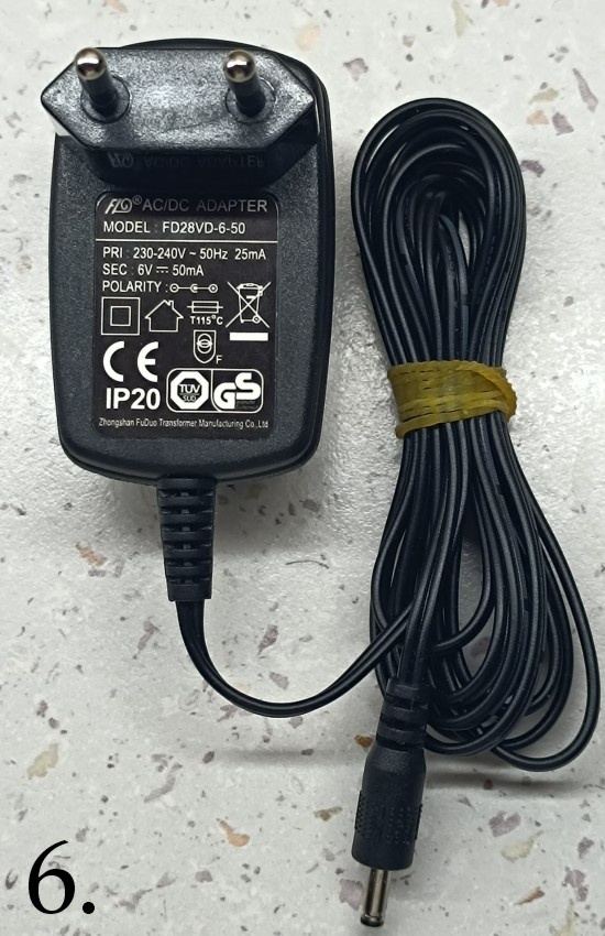 Adaptér 230 V = od 3 V do 12 V - 6