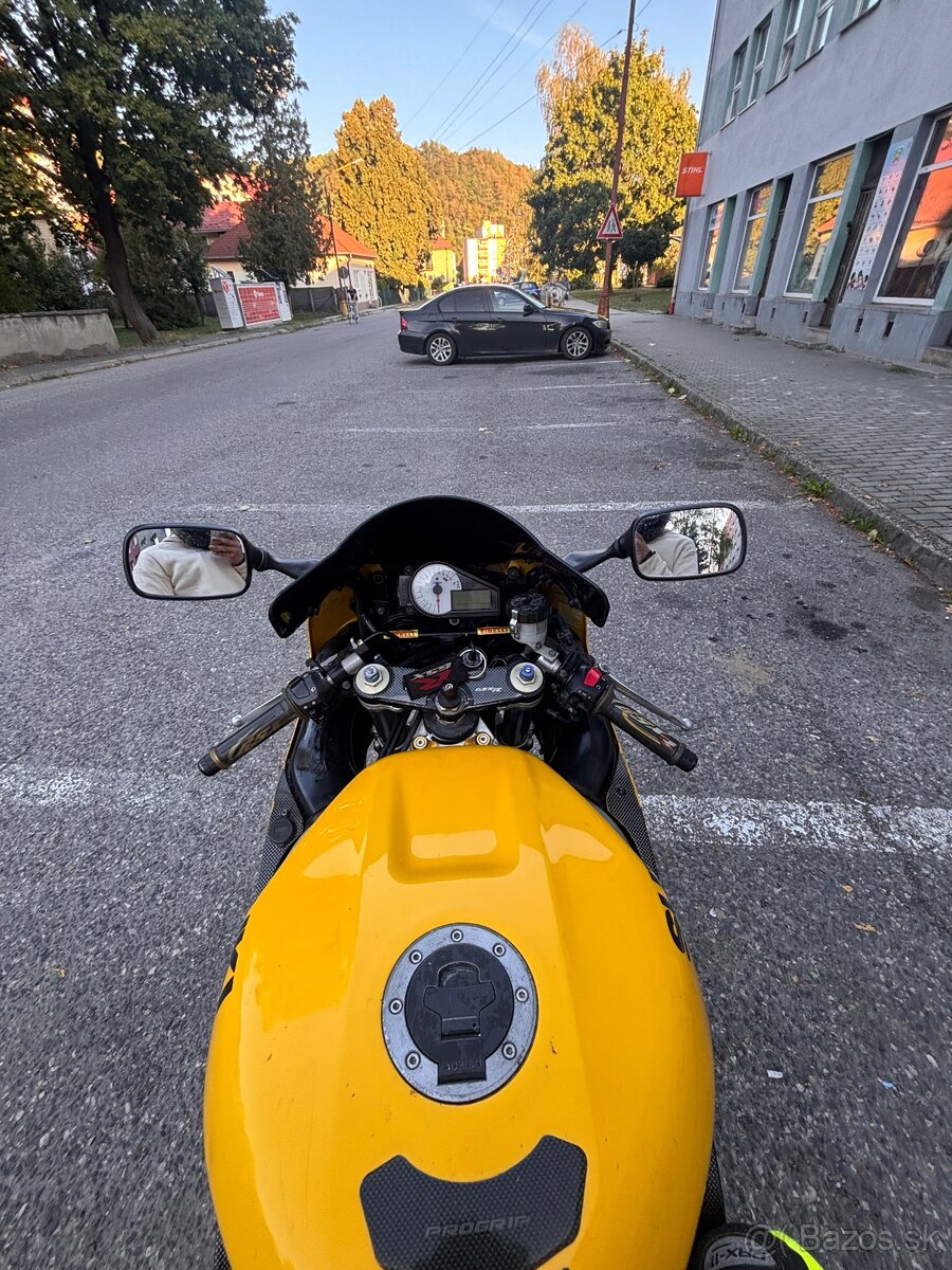 Suzuki gsxr 600 - 6