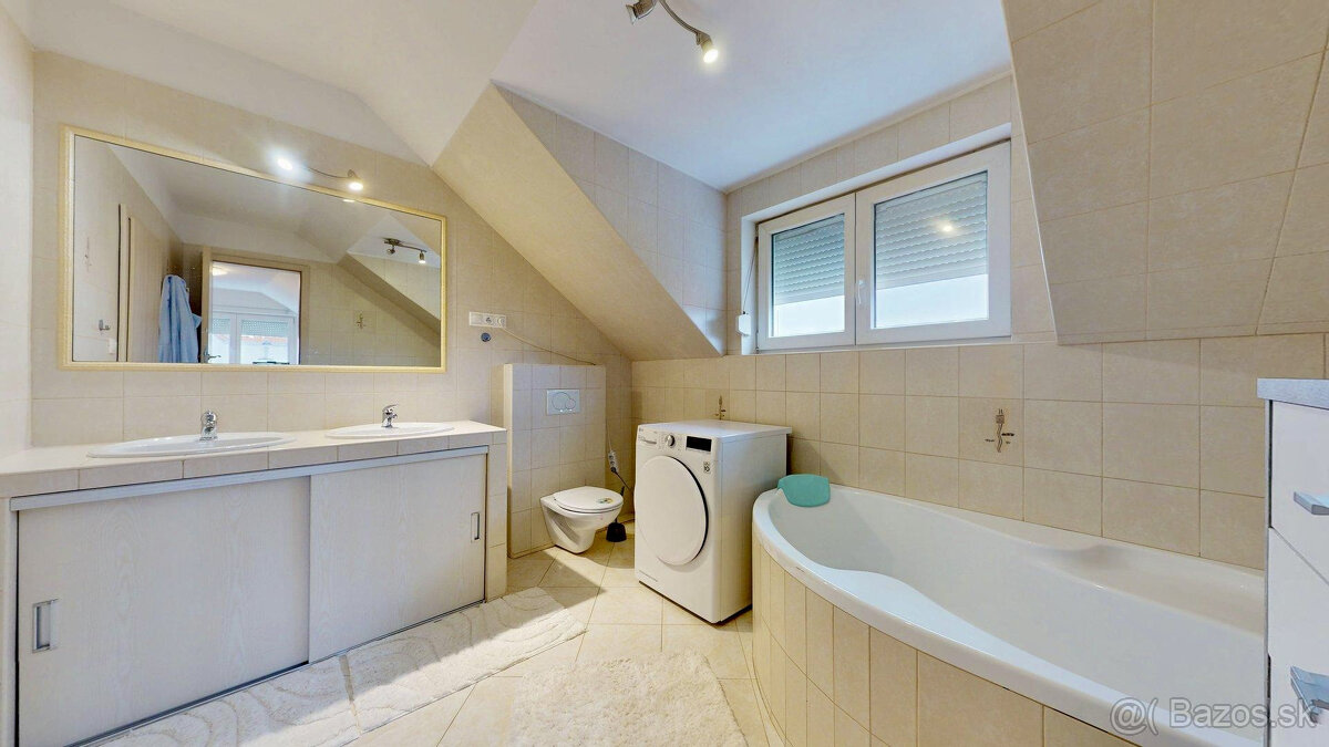 4-izbový byt s komfortom domu - províziu platí prenajímateľ - 6