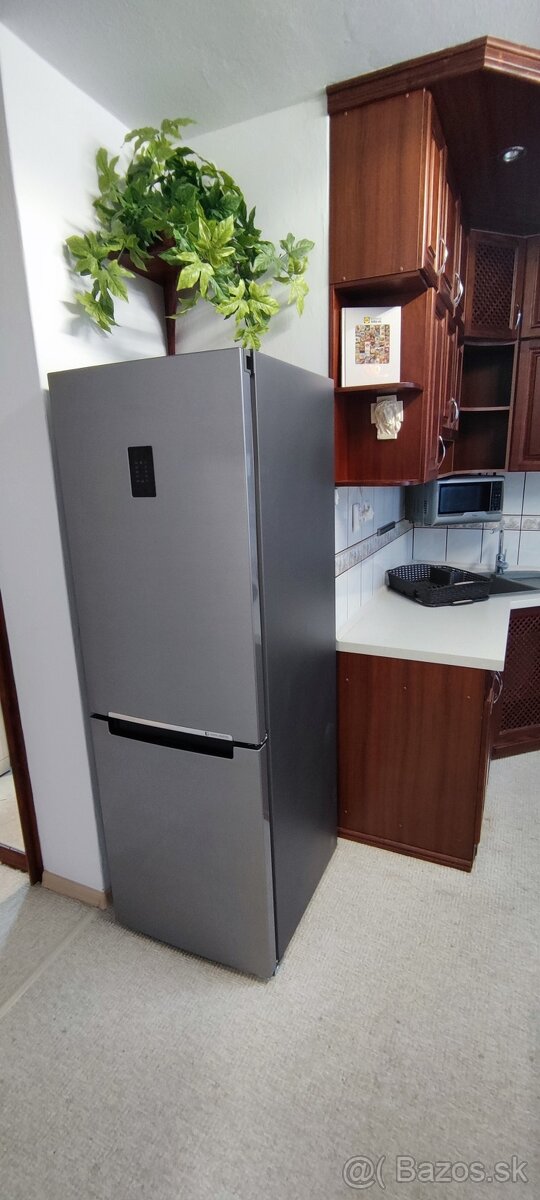 Predaj / Prenájom - 2,5 izbový byt - 6