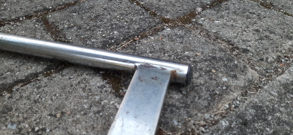 Kancelárska stolička, pevná - 6