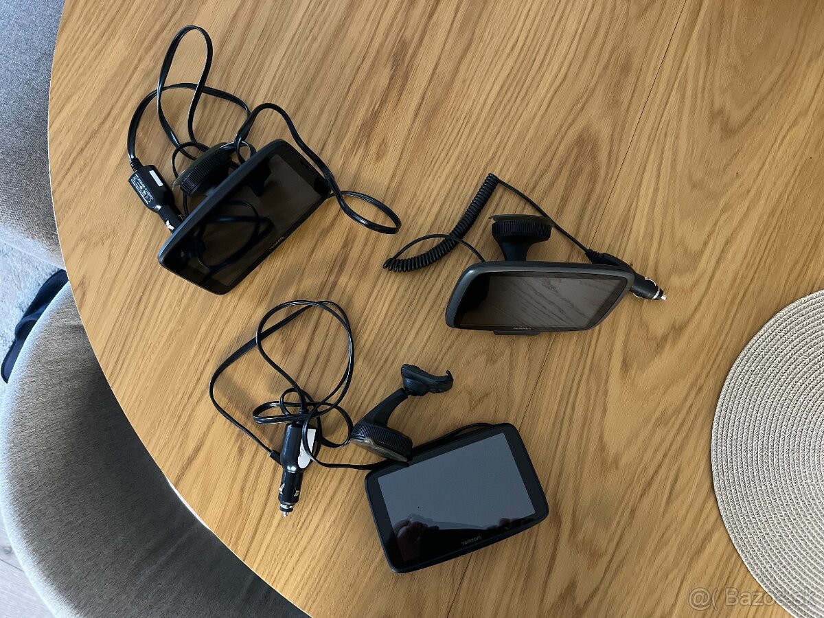 Predam 3x navigaciu TomTom - 6