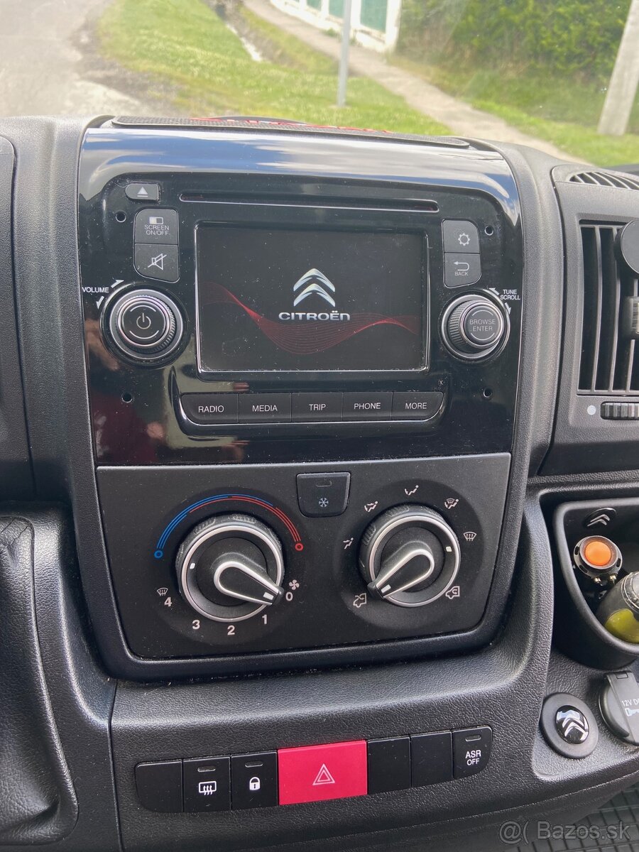 Predám dodávku Citroën Jumper 2,2 top stav rok 2017 - 6