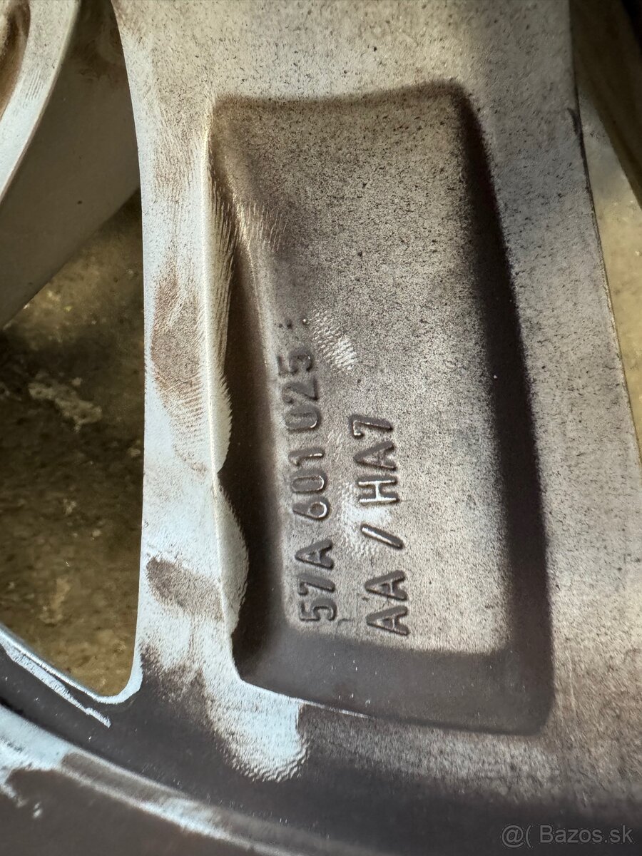 Škoda Karoq R17 3ks - 6