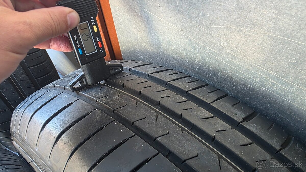Predám letné pneumatiky Maxxis 185/70 r14 - - 6