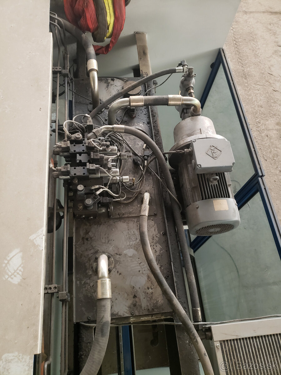 Predám CNC ohraňovací lis TRUMPF V 85S - 6