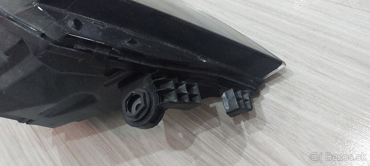 Škoda Octavia III facelift 5E1941015C - 6